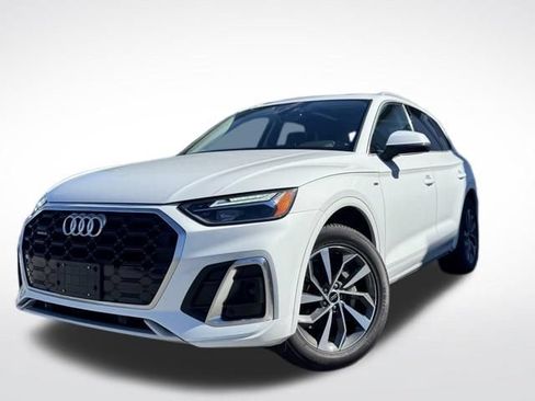 Certified 2023 Audi Q5 2.0T Premium w/ Convenience Package AWD/4WD image 4