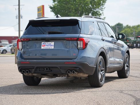 Used 2025 Ford Explorer ST w/ Sun And Sound Package AWD/4WD image 3