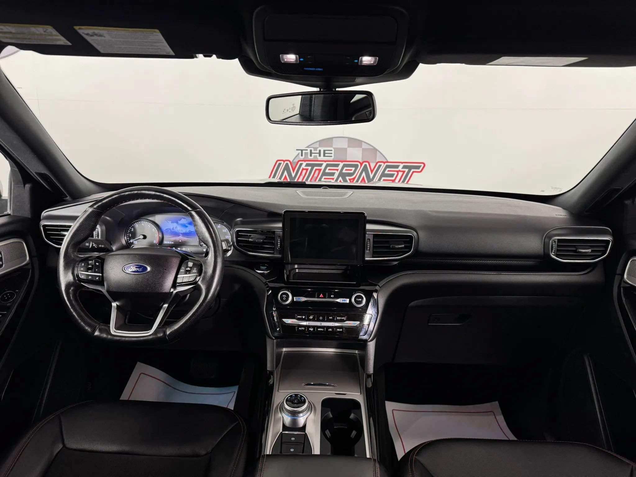 Used 2022 Ford Explorer ST-Line AWD/4WD image 10