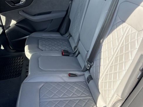 Used 2021 Audi SQ8 Prestige image 7