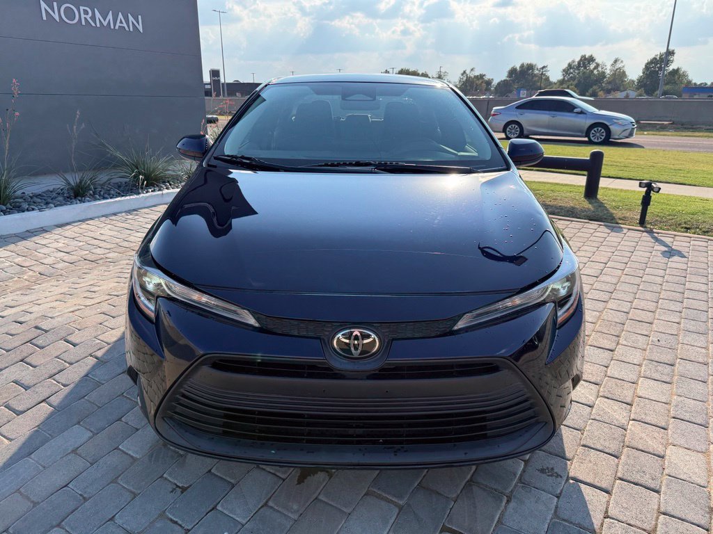 Used 2024 Toyota Corolla LE FWD image 8