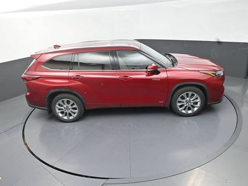 Used 2021 Toyota Highlander Limited AWD/4WD image 29
