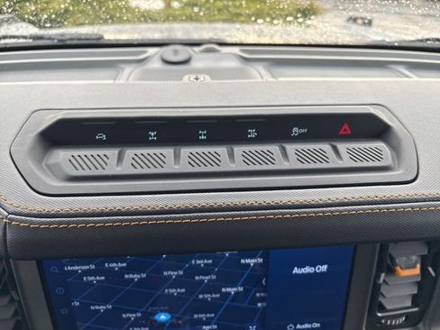 Used 2024 Ford Bronco Badlands image 27