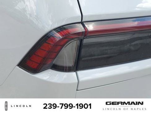 New 2026 Lincoln Navigator L Reserve AWD/4WD image 15