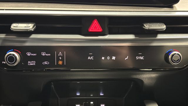 Used 2024 Kia Sorento SX Prestige AWD/4WD image 18
