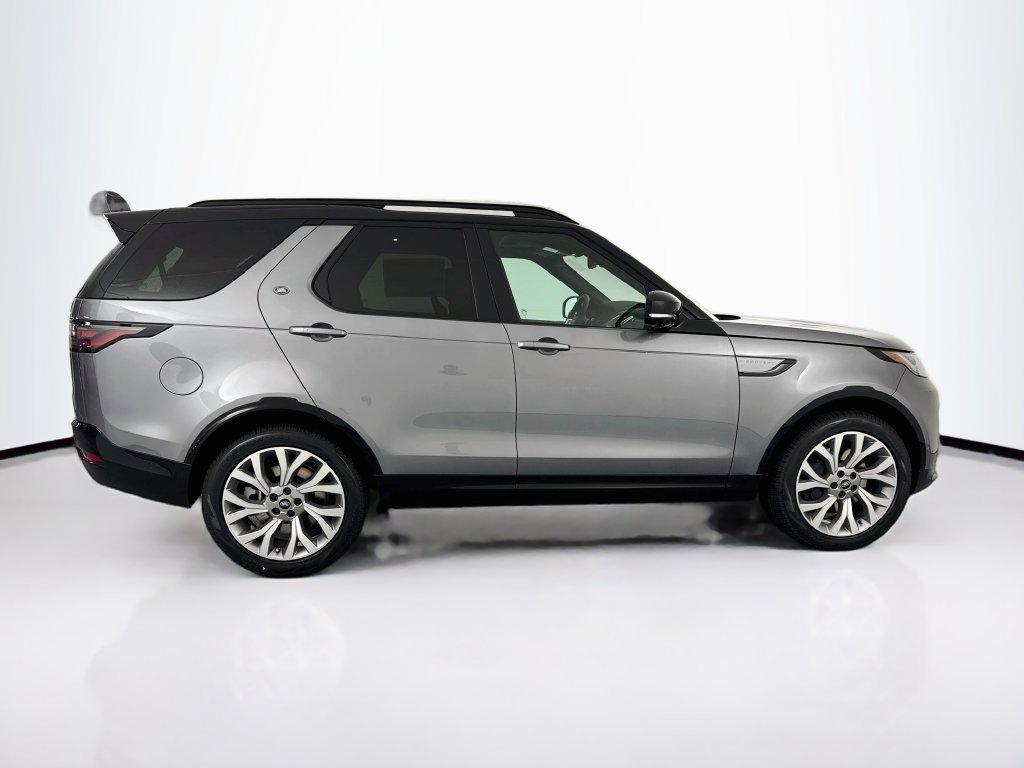 New 2026 Land Rover Discovery Limited Edition AWD/4WD image 4