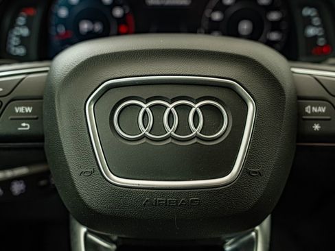 Used 2019 Audi Q7 3.0T Prestige w/ Prestige Package AWD/4WD image 23