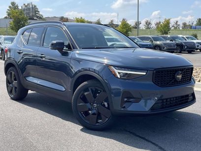 New 2026 Volvo XC40 B5 Ultra w/ Climate Package