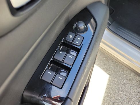 Used 2025 MAZDA CX-5 AWD 2.5 S w/ Preferred Package image 15