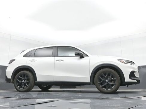 Used 2023 Honda HR-V Sport image 47