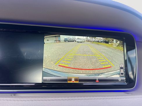 Used 2017 Mercedes-Benz S 550 4MATIC Sedan image 25