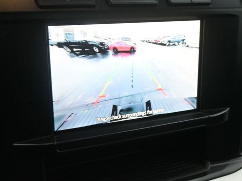 Used 2024 Ford F250 XLT w/ FX4 Off-Road Package image 36