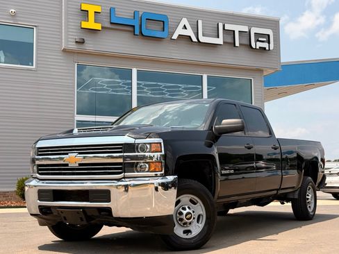 Used 2017 Chevrolet Silverado 2500 W/T AWD/4WD image 1