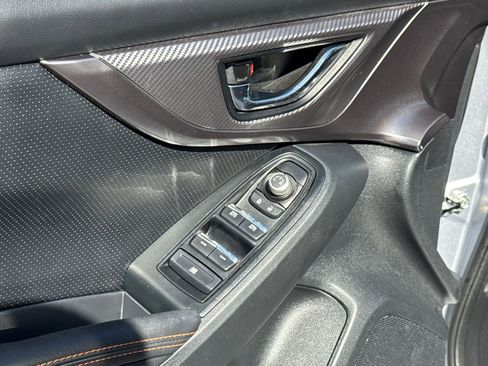 Certified 2022 Subaru Crosstrek 2.5i Limited w/ Moonroof Package 2 image 18