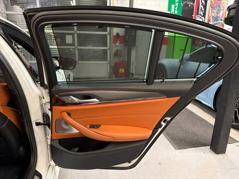 Used 2023 BMW M5 image 23