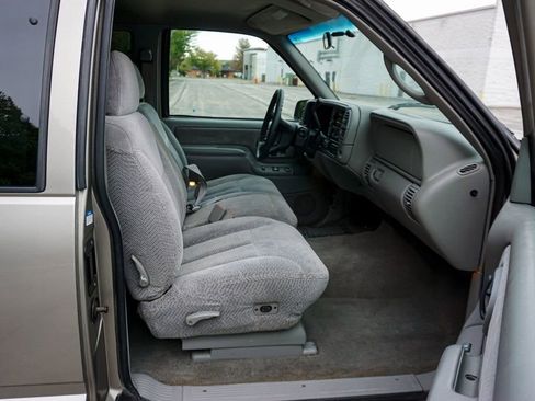 Used 1998 Chevrolet Silverado 1500 4x4 Extended Cab w/ Preferred Equipment Group 2 image 30