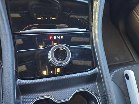 Used 2025 Jeep Grand Cherokee L Laredo image 24