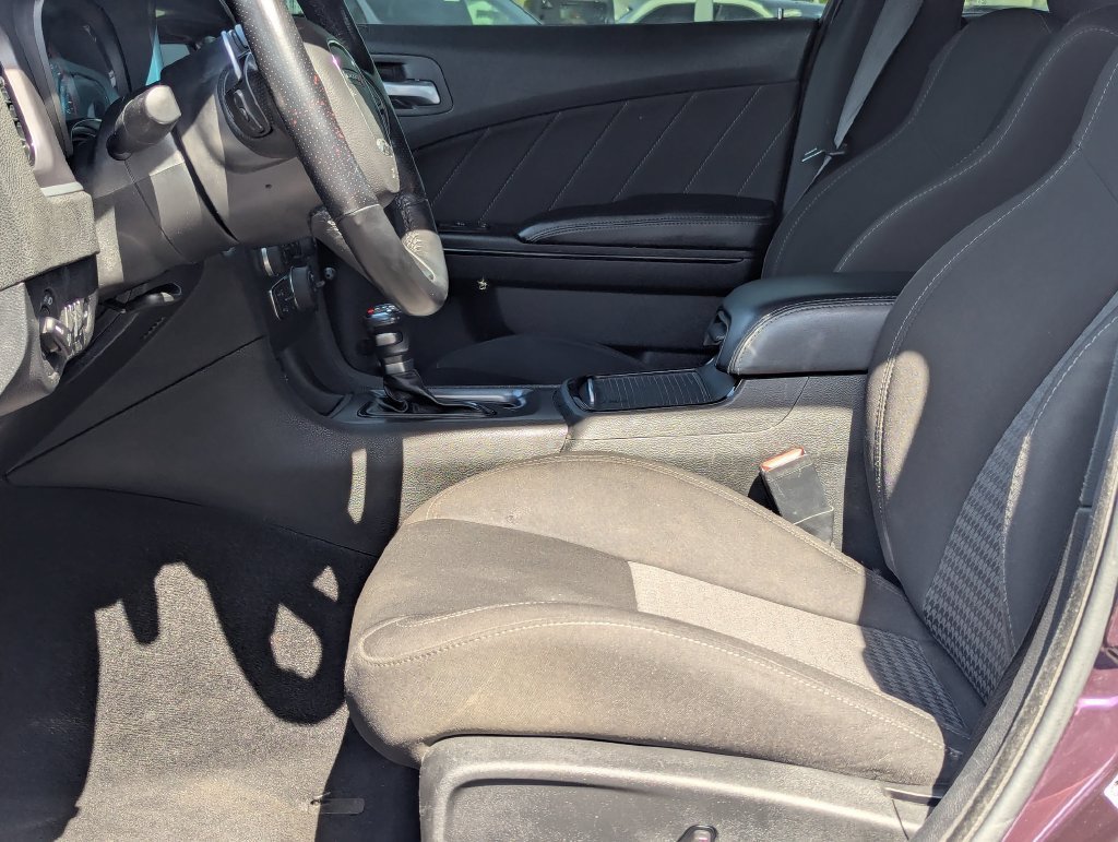 Used 2022 Dodge Charger GT w/ Blacktop Package RWD image 11