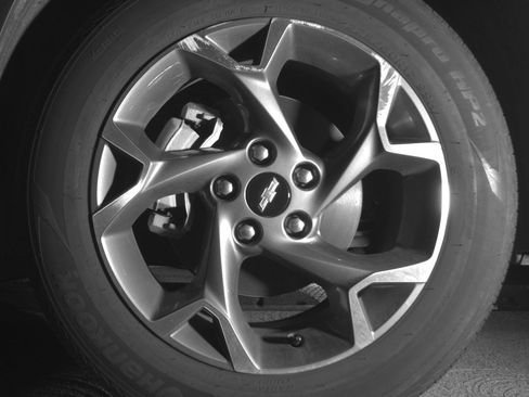 Used 2025 Chevrolet Trax LT w/ LT Convenience Package FWD image 12