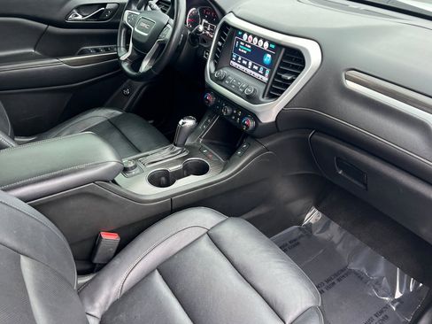 Used 2017 GMC Acadia SLT image 19