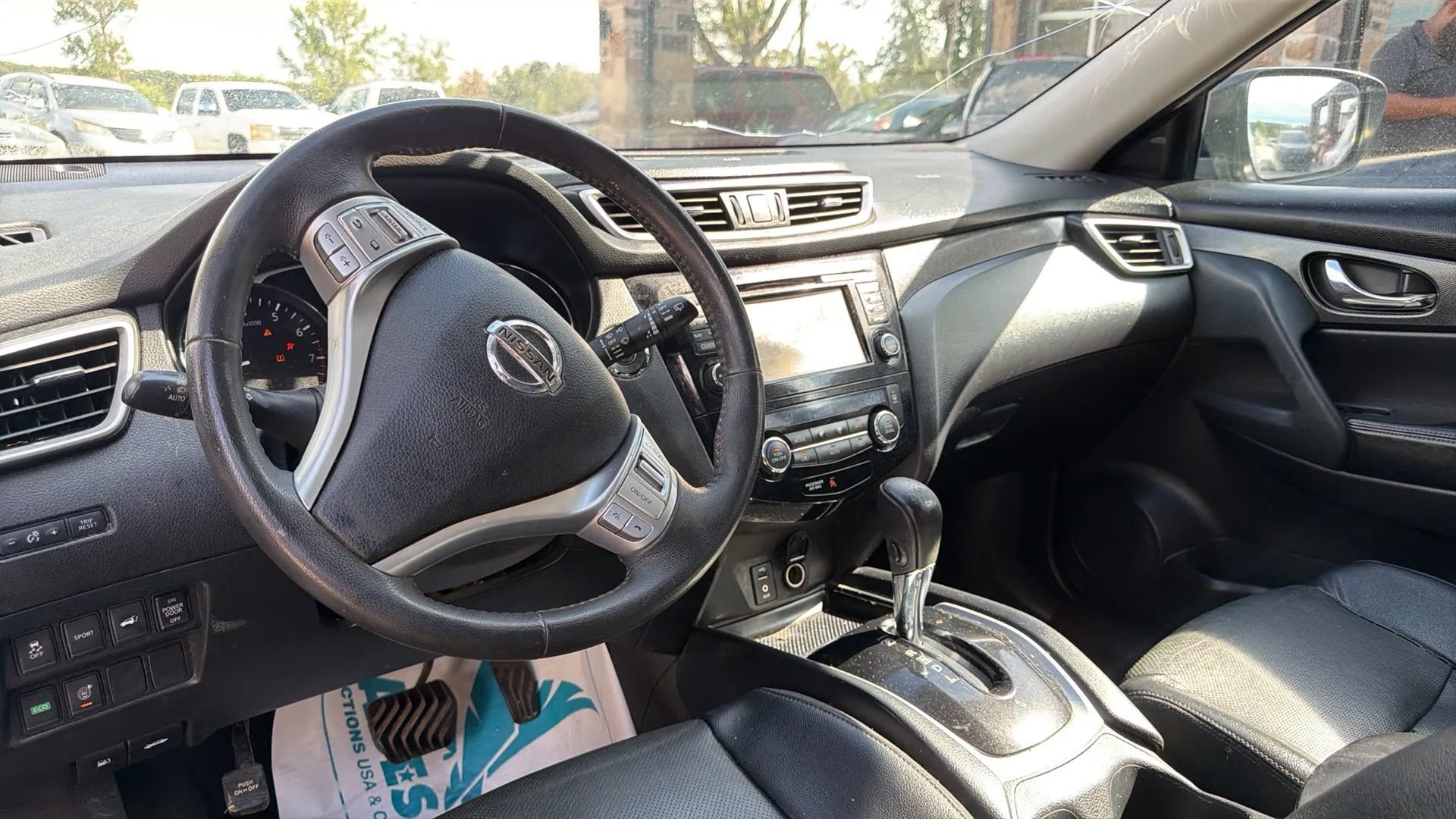 Used 2016 Nissan Rogue SL w/ SL Premium Package FWD image 5