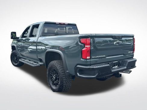 Used 2026 Chevrolet Silverado 2500 ZR2 AWD/4WD image 5