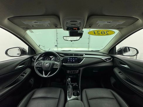 Used 2021 Buick Encore GX Essence w/ Advanced Technology Package FWD image 3