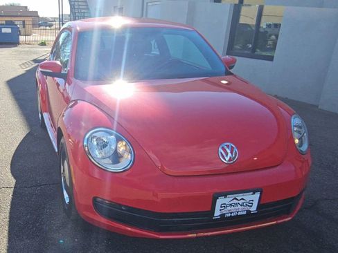 Used 2014 Volkswagen Beetle 2.5 image 2
