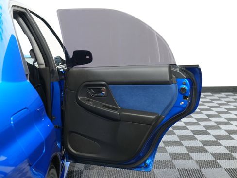 Used 2004 Subaru Impreza WRX STI image 28