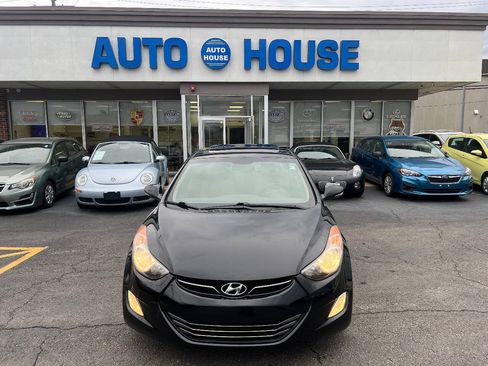 Used 2012 Hyundai Elantra Limited FWD image 2