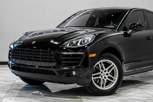 Used 2018 Porsche Macan AWD/4WD image 6