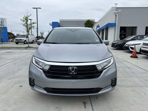 Certified 2022 Honda Odyssey Touring image 2