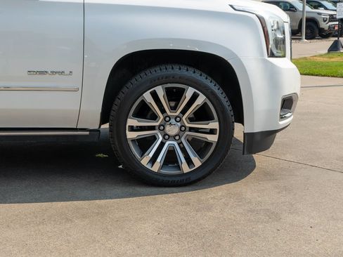 Used 2020 GMC Yukon Denali w/ Denali Ultimate Package AWD/4WD image 42