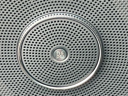 Used 2024 Ford Expedition Limited image 19