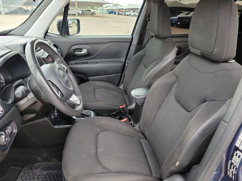 Used 2023 Jeep Renegade Altitude w/ Sun/Sound Group AWD/4WD image 14