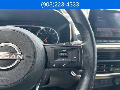 Used 2024 Nissan Rogue S FWD image 22