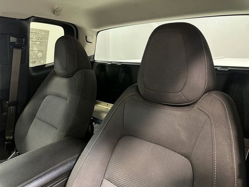 Used 2021 Chevrolet Colorado LT w/ Fleet Safety Package image 9