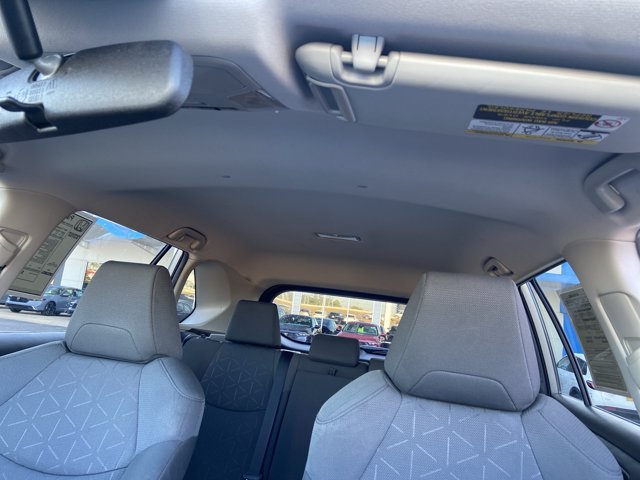 Used 2021 Toyota RAV4 XLE FWD image 28