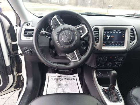 Used 2019 Jeep Compass Latitude w/ Popular Equipment Group image 15