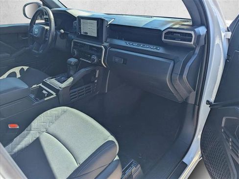 Used 2025 Toyota Tacoma SR image 19