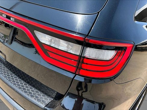 Used 2020 Dodge Durango SXT w/ 3rd Row Seating Group AWD/4WD image 25