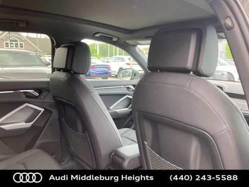 Certified 2025 Audi Q3 2.0T Premium image 27