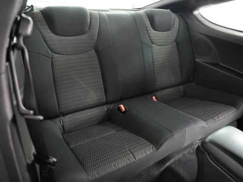 Used 2015 Hyundai Genesis 3.8 RWD image 36