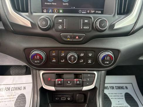 Used 2023 GMC Terrain SLT FWD image 18