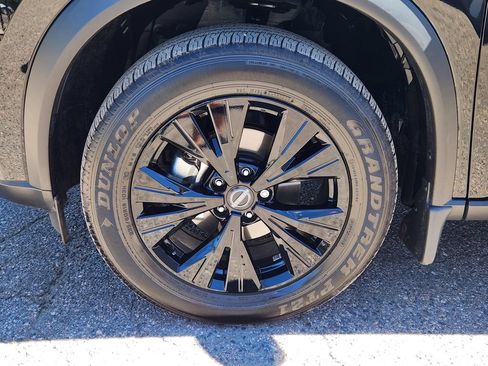 Certified 2023 Nissan Rogue SV w/ SV Premium B Package AWD/4WD image 9