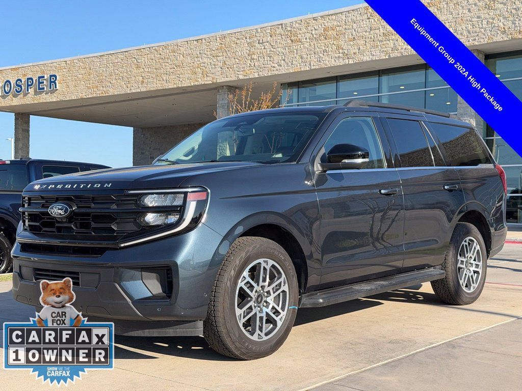 Used 2025 Ford Expedition Active AWD/4WD image 9