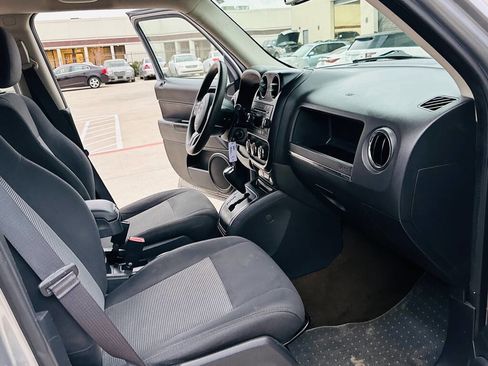 Used 2016 Jeep Patriot Sport w/ Power Value Group image 20