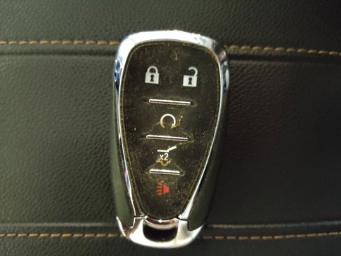 Used 2018 Chevrolet Traverse LT image 32