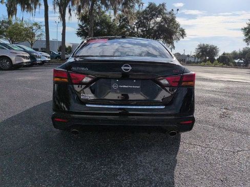 Certified 2023 Nissan Altima 2.5 SR w/ SR Premium Package FWD image 5