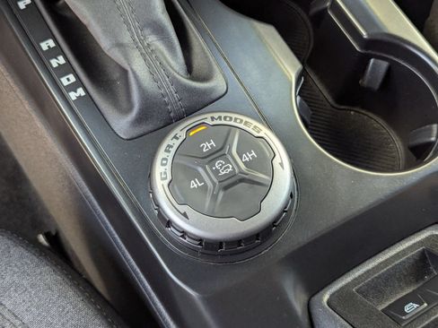 Used 2025 Ford Bronco Big Bend AWD/4WD image 32